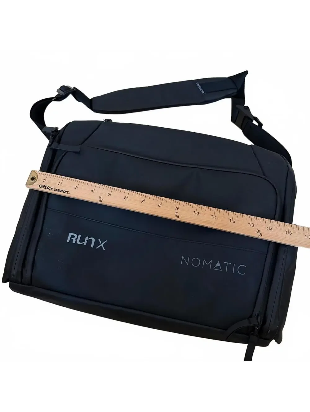 Nomatic Messenger Bag V2 15L Water Resistant Fits 16” Laptop Travel **Logo**